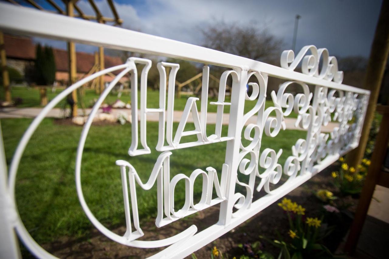 The Half Moon Hotel Petersfield Bagian luar foto
