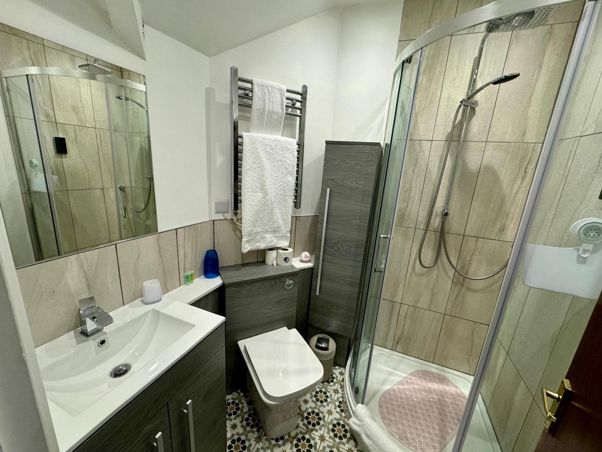 The Half Moon Hotel Petersfield Bagian luar foto