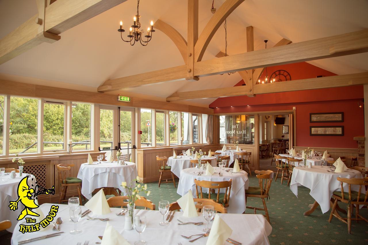The Half Moon Hotel Petersfield Bagian luar foto